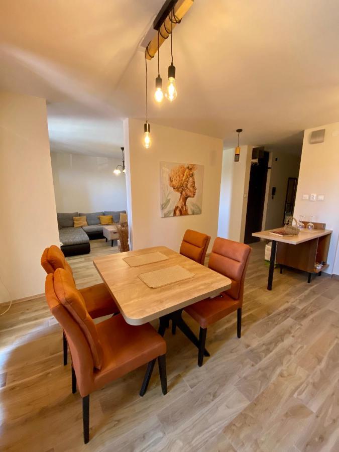 Apartment With Balcony And Free Parking Zadar Eksteriør bilde