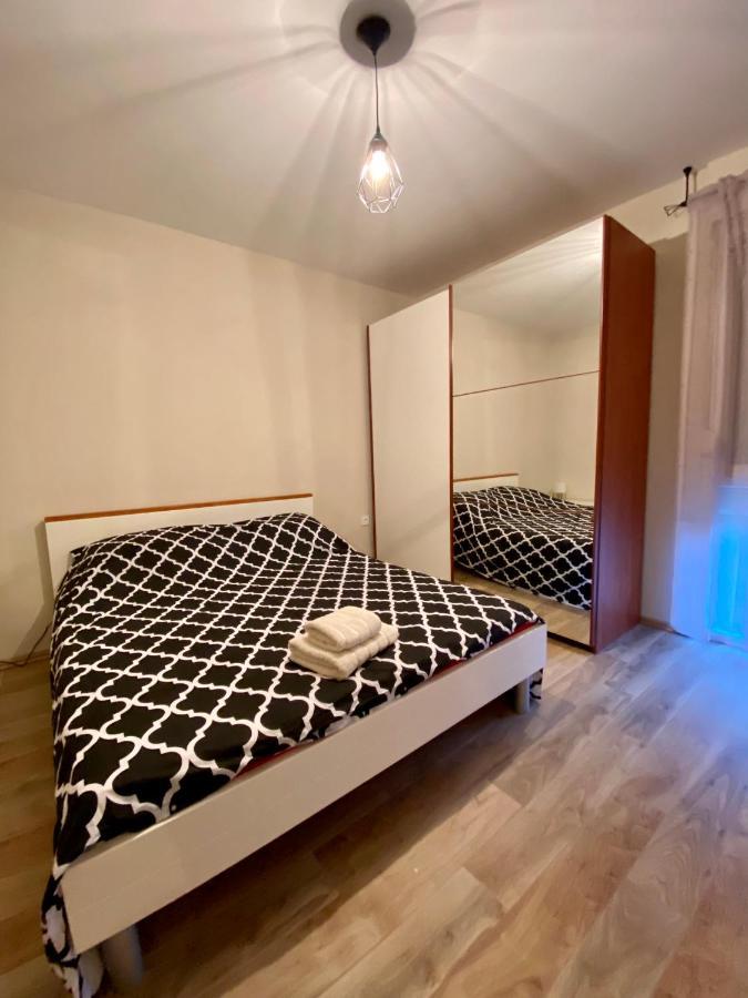 Apartment With Balcony And Free Parking Zadar Eksteriør bilde